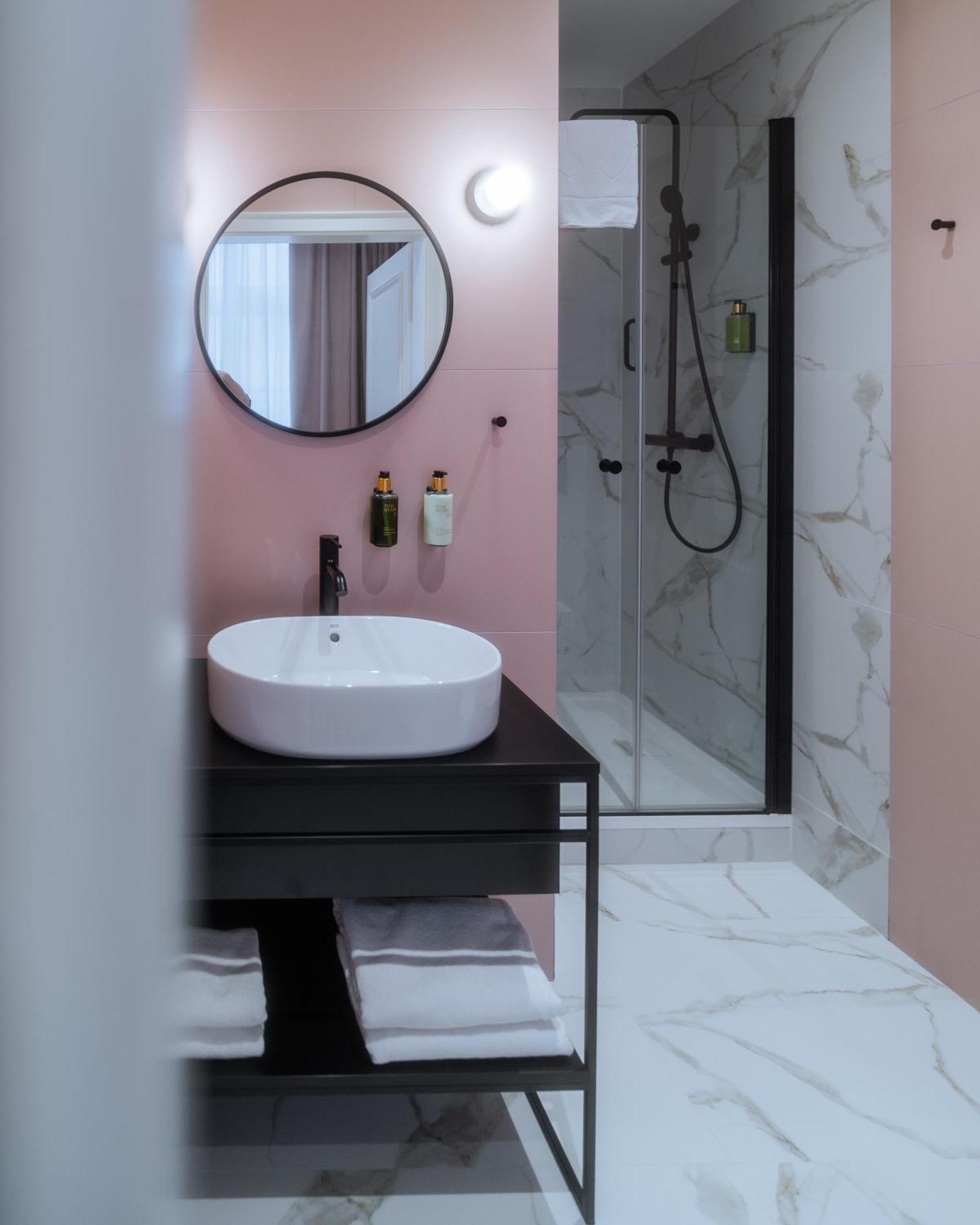 Hotel Pietryna Łódź Eksteriør billede
