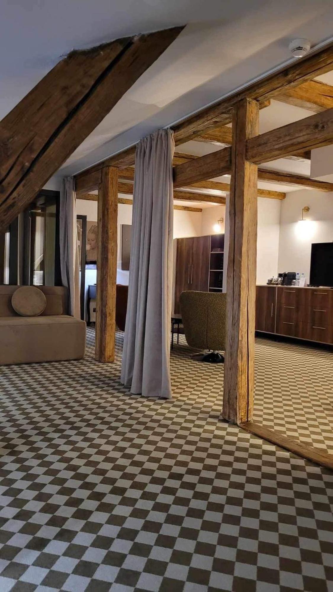 Hotel Pietryna Łódź Eksteriør billede